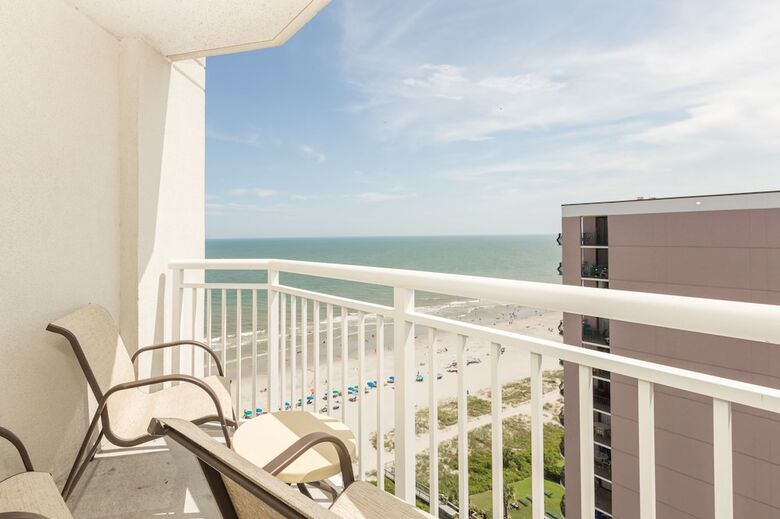 Hotel Carolinian Beach Resort By Oceana Resorts
