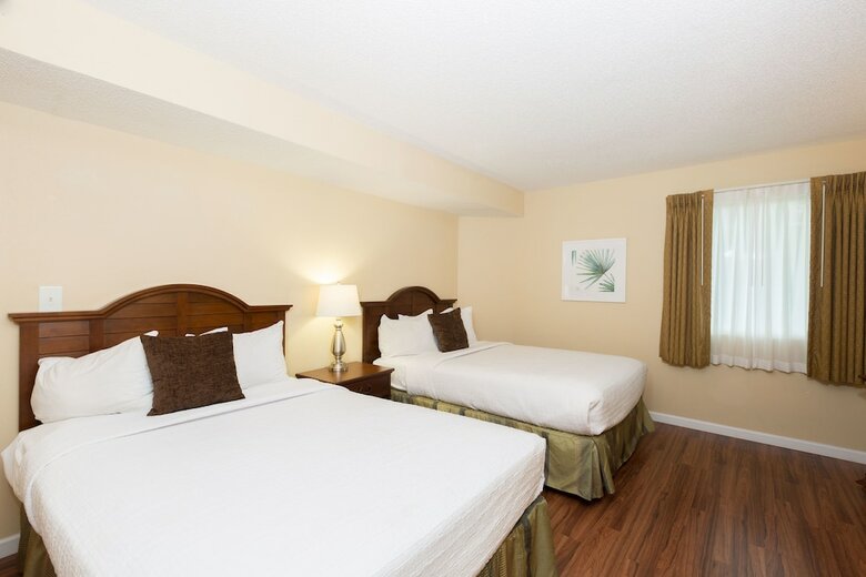 Hotel Carolinian Beach Resort By Oceana Resorts