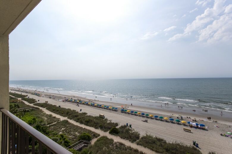 Hotel Carolinian Beach Resort By Oceana Resorts