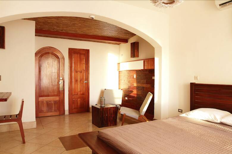 Hotel Alcazar