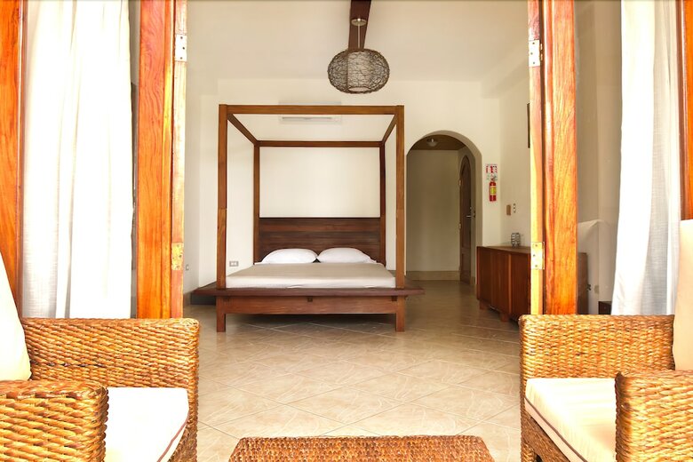 Hotel Alcazar