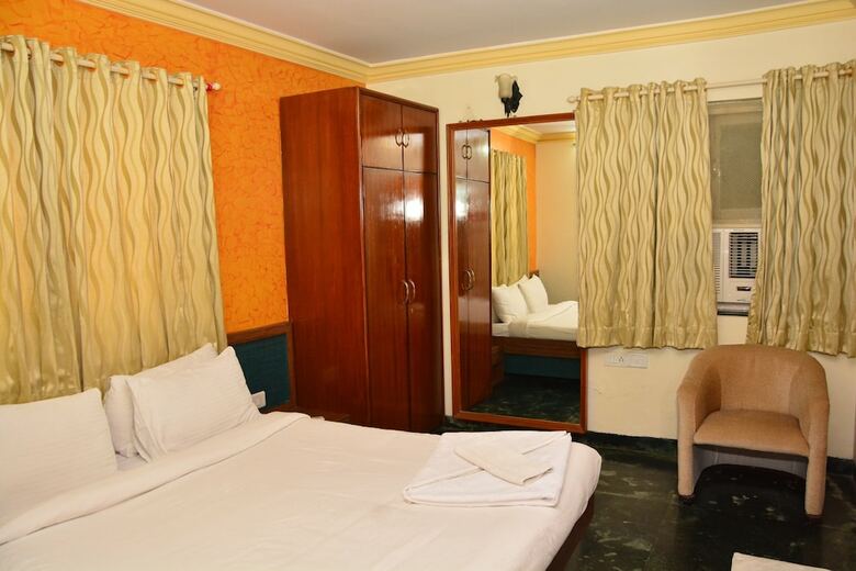 Hotel Sai Sahavas