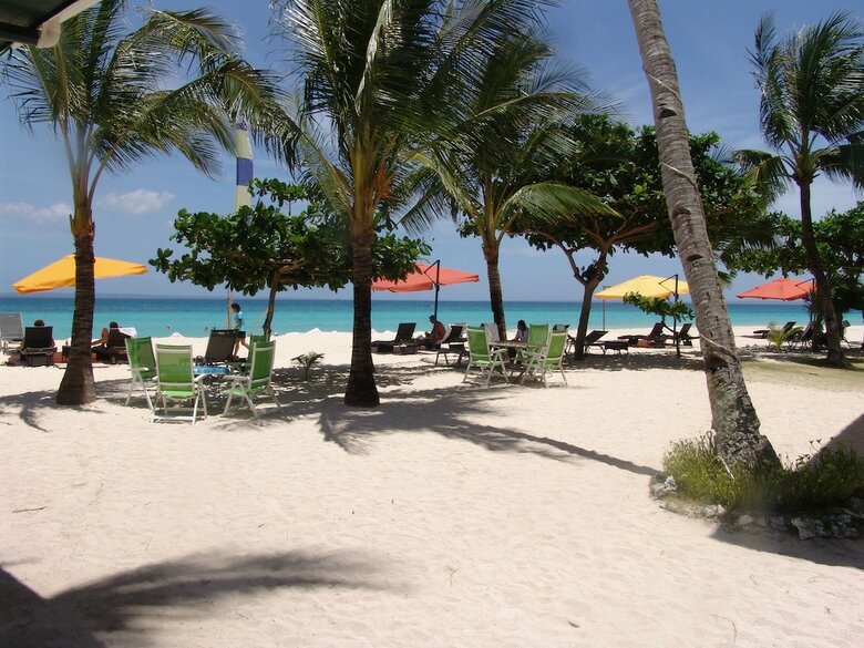 Hotel Marlins Beach Resort