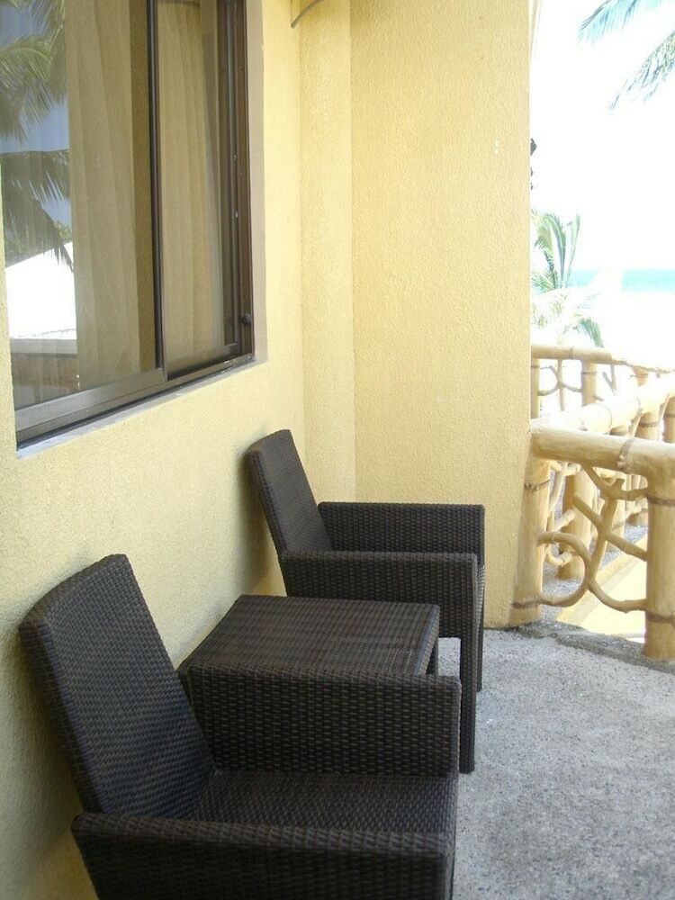 Hotel Marlins Beach Resort