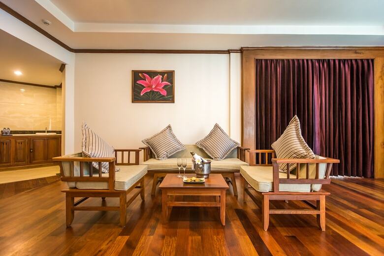 Hotel Empress Residence Resort & Spa