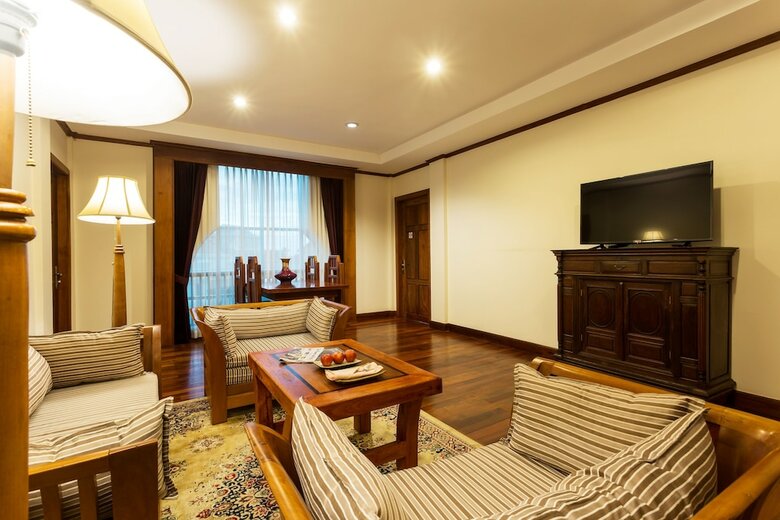 Hotel Empress Residence Resort & Spa