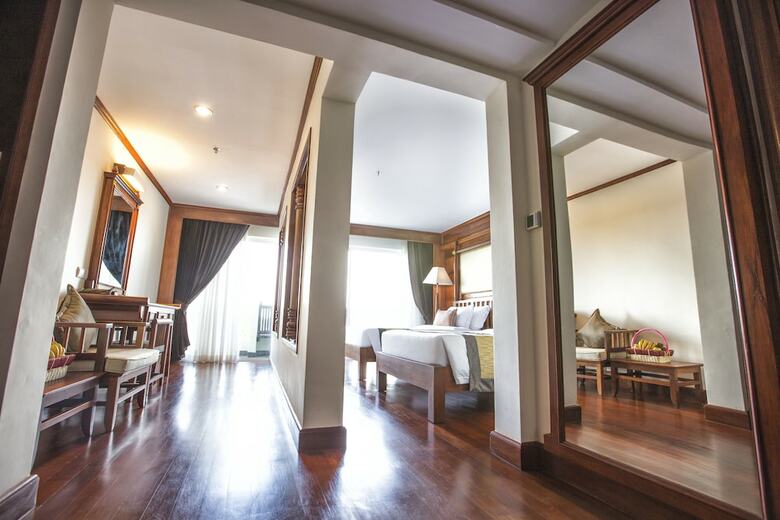 Hotel Empress Residence Resort & Spa