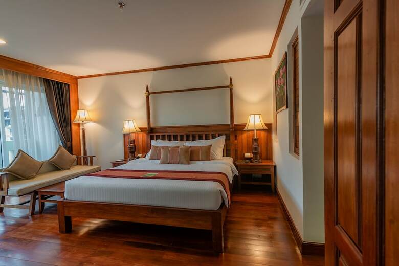 Hotel Empress Residence Resort & Spa