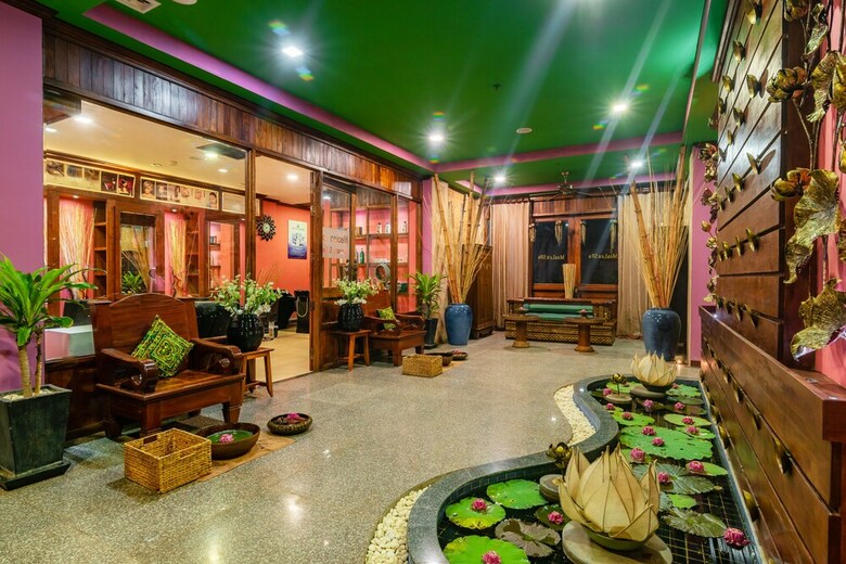 Hotel Empress Residence Resort & Spa
