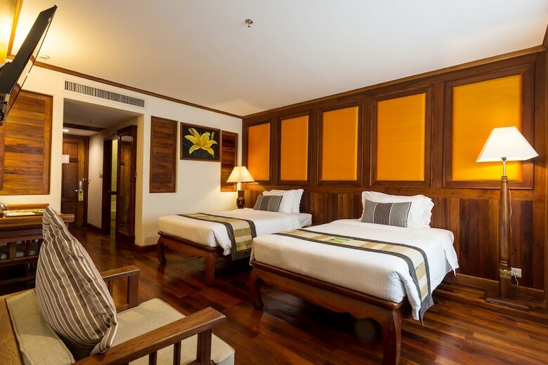 Hotel Empress Residence Resort & Spa