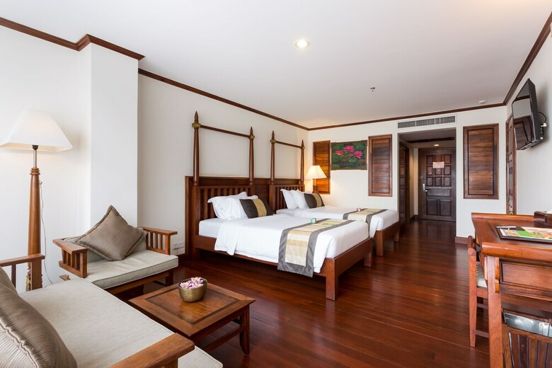 Hotel Empress Residence Resort & Spa