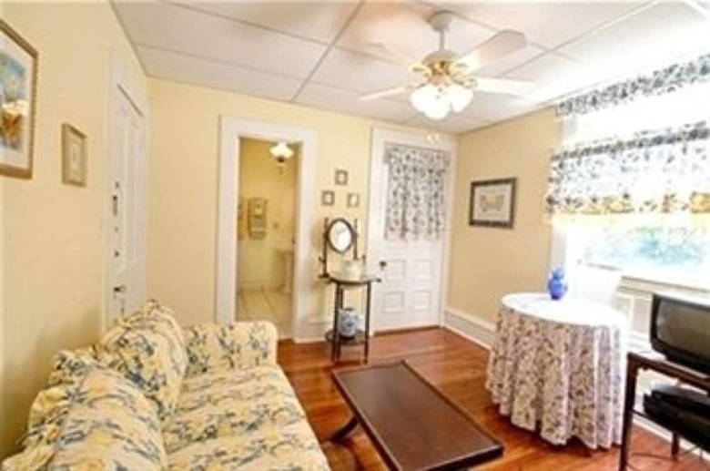 Farnsworth House Bed & Breakfast