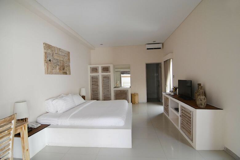 Hotel Kutaville