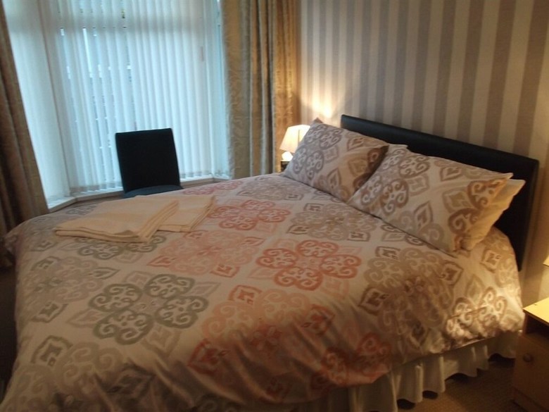 Bed & Breakfast Tudor House