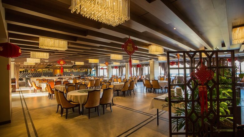 Huatian Chinagora Hotel