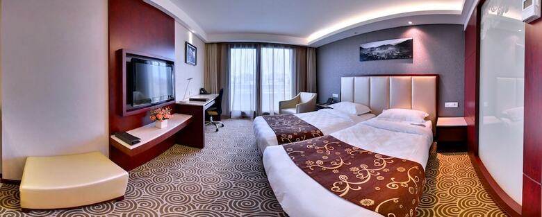 Huatian Chinagora Hotel
