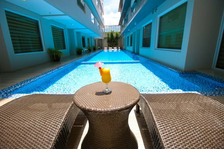 Hotel Boracay Uptown