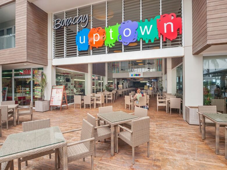 Hotel Boracay Uptown