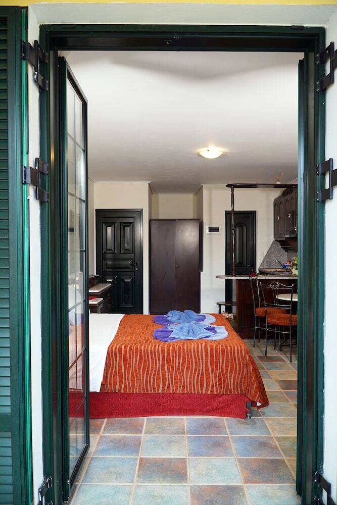 Vasilaras Hotel