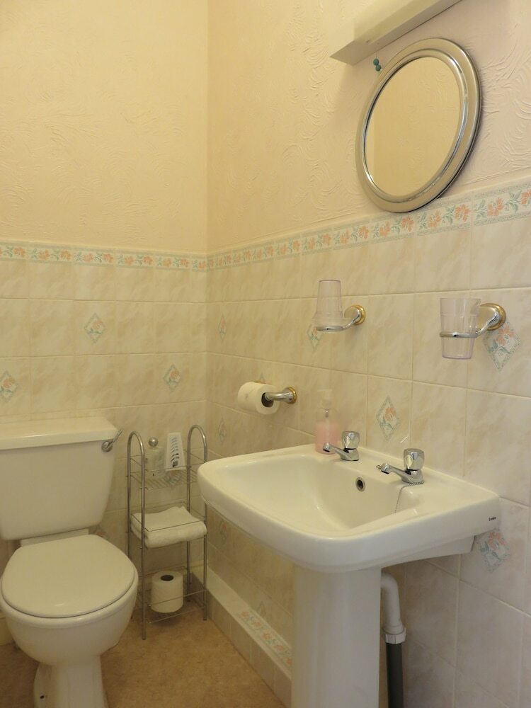 Hotel Claremont Guest House