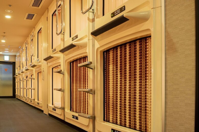 Capsule Hotel B&s Eco-cube Shinsaibashi