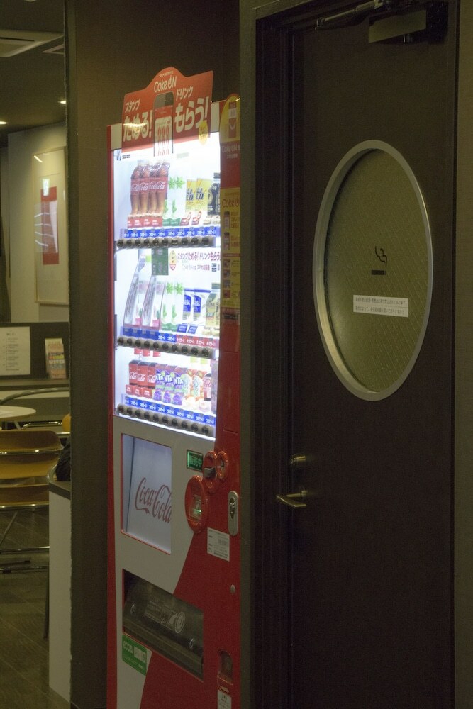 Capsule Hotel B&s Eco-cube Shinsaibashi
