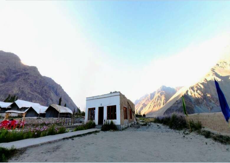 Tih Cold Desert Camp
