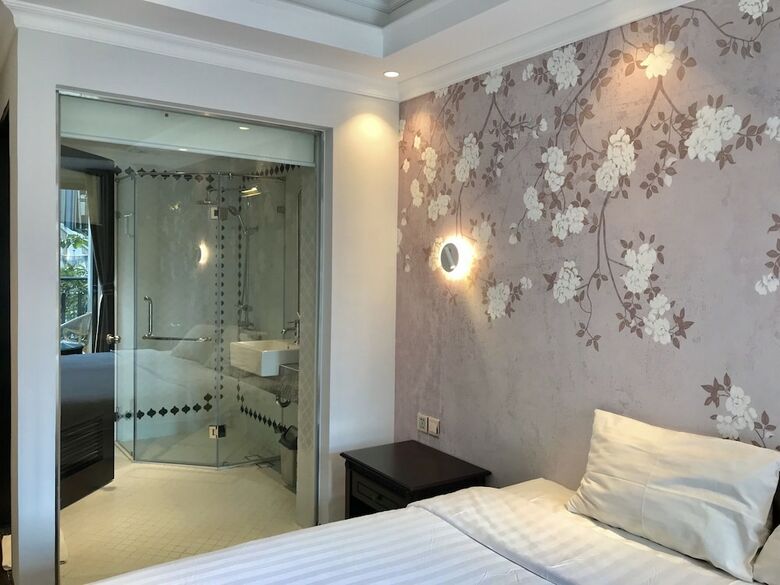 Stelward Prima Hotel - Former Golden Legend