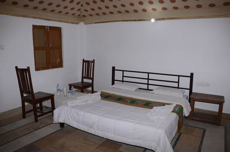 K K Resorts & Camp