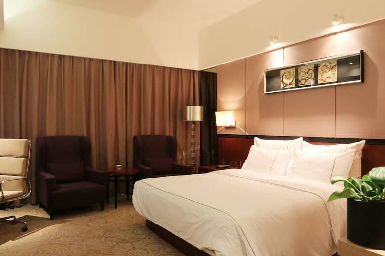 Cavan Hotel