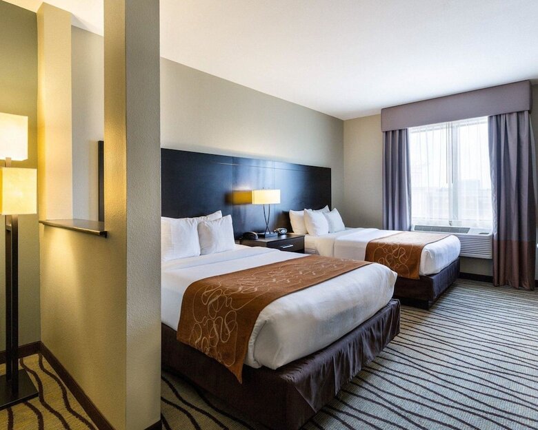 Hotel Comfort Suites Near Westchase On Beltway 8