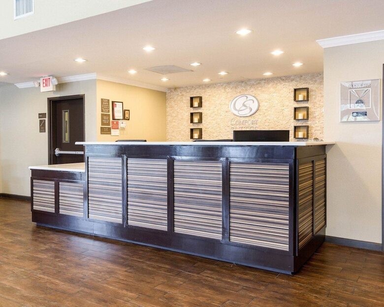 Hotel Comfort Suites Near Westchase On Beltway 8