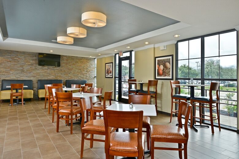 Hotel Comfort Suites Near Westchase On Beltway 8