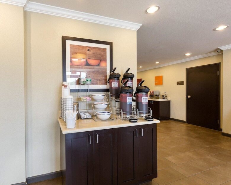 Hotel Comfort Suites Near Westchase On Beltway 8