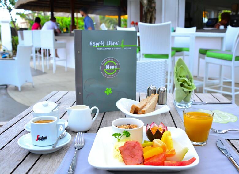 Bed & Breakfast Esprit Libre Restaurant And Guest House