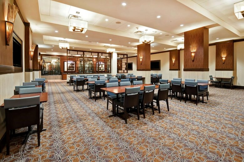 Hotel Embassy Suites Springfield