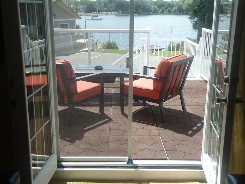 Hotel Bayside Inn & Waterfront Suites