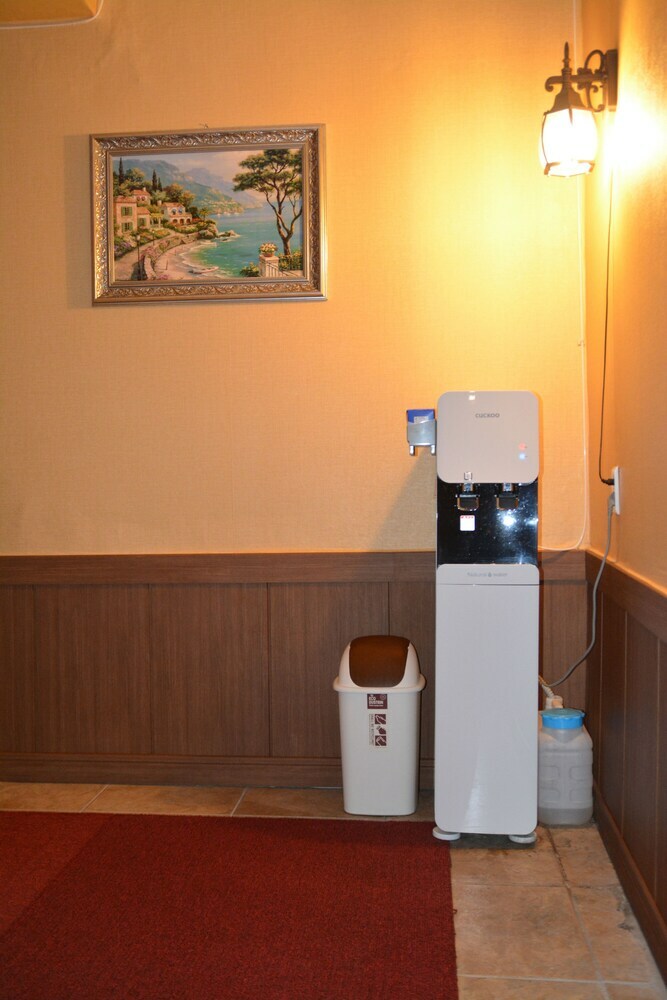 Hostal Funstay Inn Guesthouse