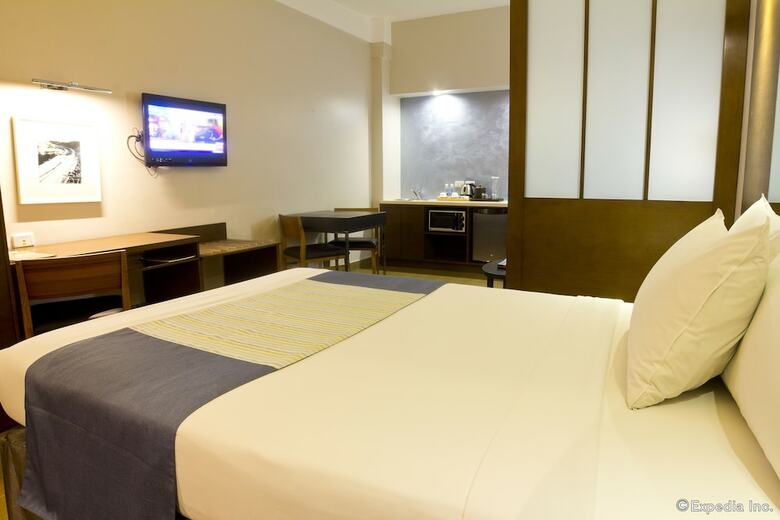 Hotel Microtel By Wyndham Acropolis