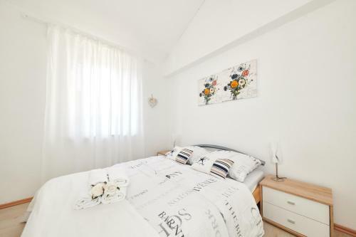 Apartments Gvarda