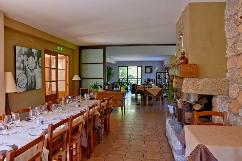 Hotel H�tel Des Deux Sorru
