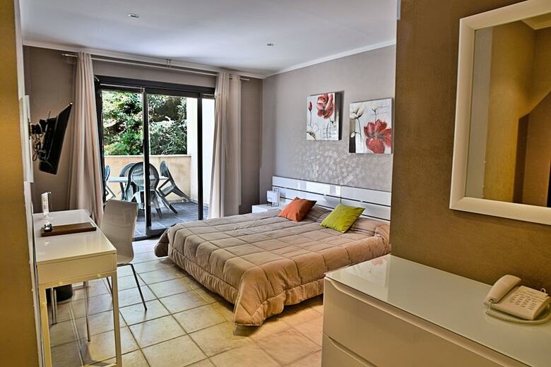 Hotel H�tel Des Deux Sorru