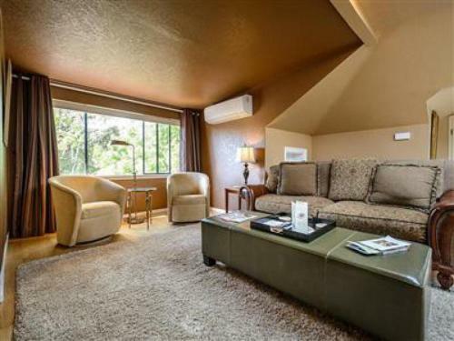 Bed & Breakfast Abbeymoore Manor