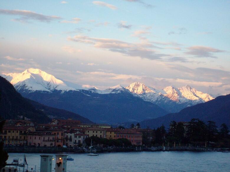 Hostal Lake Como Hostel