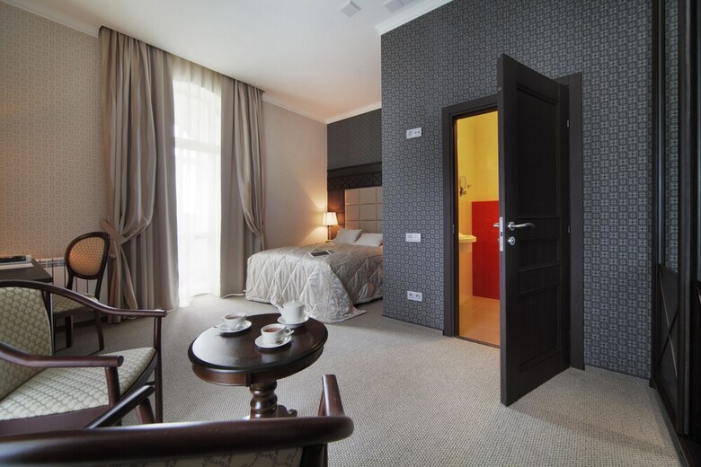 Palais Royal Hotel