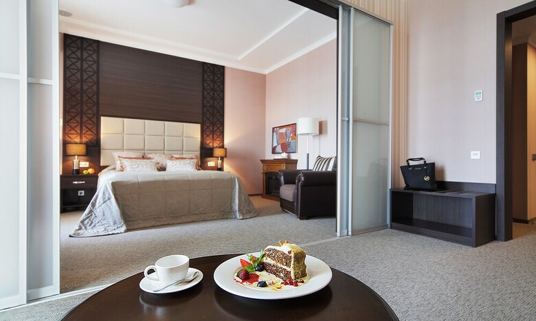 Palais Royal Hotel
