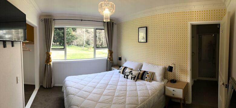 Bed & Breakfast Castle Hill Lodge