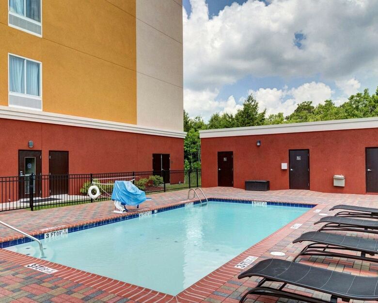 Hotel Comfort Suites