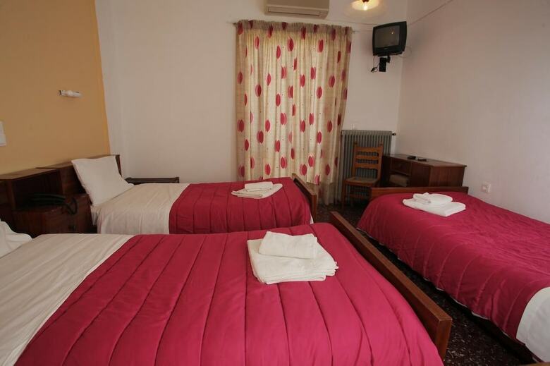 Evans Hotel