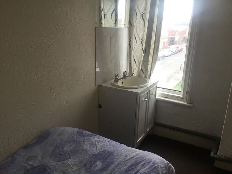 Hostal Adam And Eve Hotel